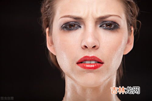 脸为什么出油,脸上油腻是什么引起的