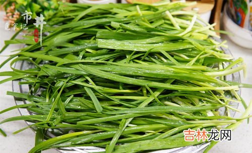 韭菜放草木灰怎么放,韭菜怎么施肥？