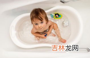 冬季洗澡防冷小技巧,冬季在家里卫生间洗澡太冷,用什么好办法改善一下吗?