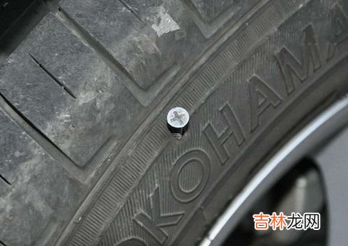 轮胎多久换一次,汽车轮胎多久应该更换一次？