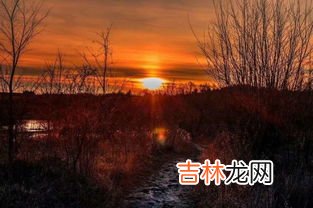 暮鼓对什么,春对夏，秋对冬下一句是什么？