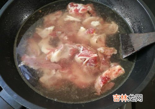 板栗和羊肉可以一起吃吗,栗子不可以和什么水果同吃?