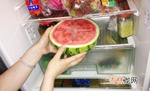 西瓜汁放冰箱一夜还能喝吗,西瓜汁隔夜放冰箱能喝吗 西瓜汁放冰箱一夜还能喝吗