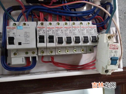 漏电保护器跳闸原因是什么,为什么漏电保护器老是跳闸