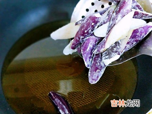 茄子中间变成褐色还能吃吗,茄子芯发褐色是坏了吗？