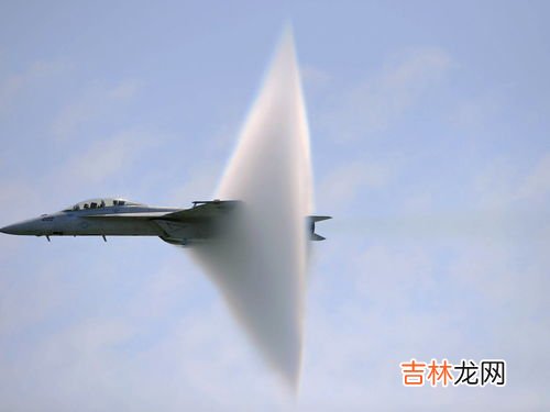 飞机音爆是什么意思,飞机音爆是什么 飞机音爆是怎么回事 音爆是什么