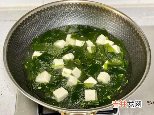 柠檬酸溶解度,柠檬酸和食盐的溶解哪个更强?