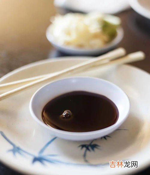酱油除了调味还有这些妙用,酱油不仅可以当作调味品,它还有哪些日常小妙用?