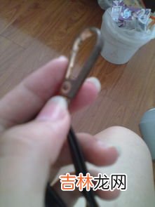 粘钩背胶怎么去除,火烧板上的沾了背胶怎么处理