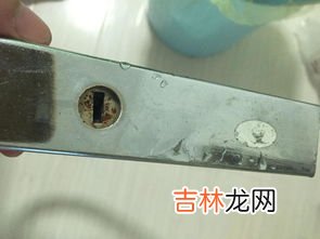 锁生锈了打不开怎么办,门锁生锈了打不开怎么办