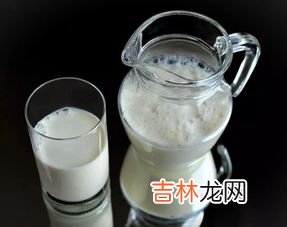 纯牛奶保质期45天的好还是6个月的好,纯牛奶保质期45天的好还是6个月的好 纯奶过期之后还能喝吗