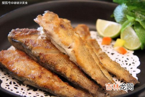 煎鱼总会炸油有什么办法处理吗,煎鱼和炸鱼的时候怎么办鱼皮才能不掉，求通俗易懂答案，不要粘贴过来的啊