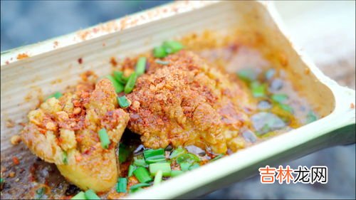 鲈鱼吃什么食物为主,鲈鱼爱吃什么饵料，喜欢在什么地方活动