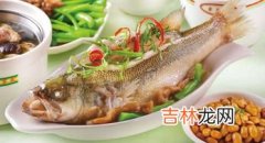 鲈鱼吃什么食物为主,鲈鱼爱吃什么饵料，喜欢在什么地方活动