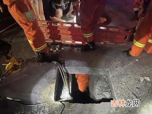 下水道水泥堵死了怎么疏通,下水道被水泥堵了，怎么办？