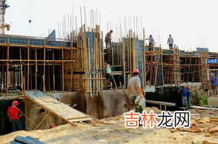 水泥多少度会上冻,冬天多少温度会冻坏刚打好的水泥路
