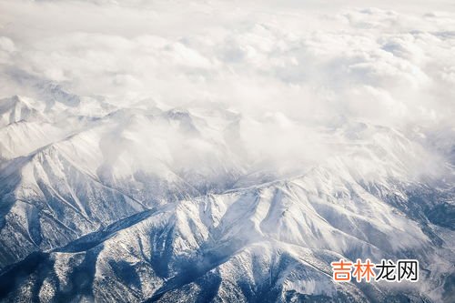 喜马拉雅山和珠穆朗玛峰的关系,喜马拉雅和珠穆朗玛峰是同一座山吗