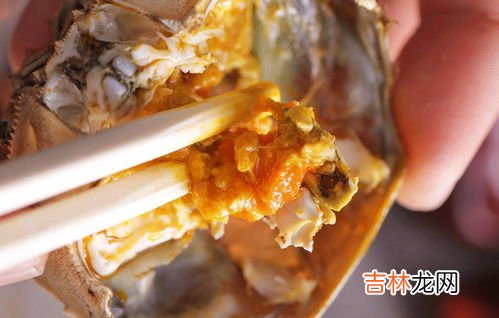 吃螃蟹能喝白酒吗,吃螃蟹可以喝白酒吗 ？