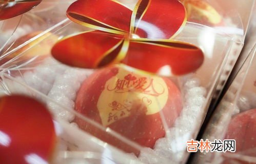 平安夜平安果的由来,平安夜吃苹果的来历是什么啊？