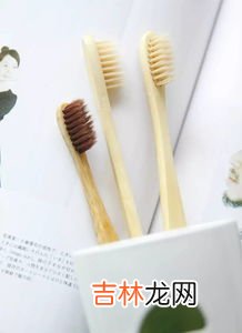 小苏打：浴室的环保清洁,马桶黄渍、墙壁霉菌轻松除！万用小苏打大显身手