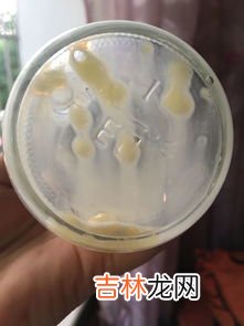 奶粉起坨坨是什么原因,奶粉摇不散起坨是什么原因