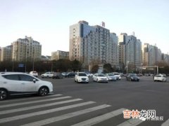 上海天宝路属于什么区,上海市红口区天宝路358弄附近有公交车到上海车站吗