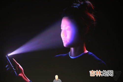 苹果脸是什么意思,宝宝苹果脸是怎么回事