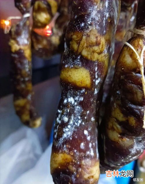 香肠发霉还能吃吗,香肠表面发霉了还能吃吗
