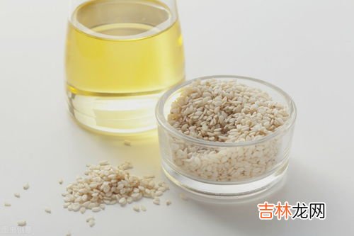 纯香油冬天为什么会冻,香油放在冰箱里为什么会冻