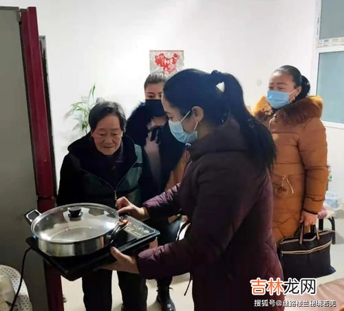 老人家该怎样学会用电话,大人50岁不会用智能手机，怎么教才能教会？