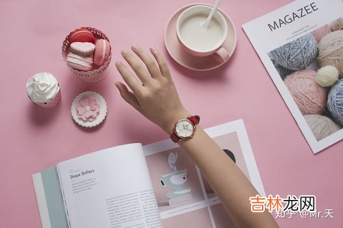女士手表带左带右有讲究吗,女士手表带左手还是右手?腕表带哪边手?