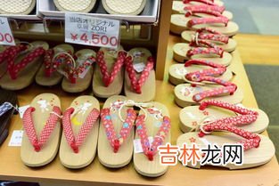 和服背后的包袱是什么,和服背后的包袱是什么