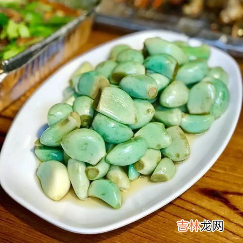 腊八蒜见光还是不见光,腊八蒜需要放在阳光下吗