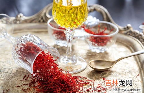 藏红花泡水喝的功效,藏红花泡水喝的功效是什么 藏红花泡水喝的功效有哪些