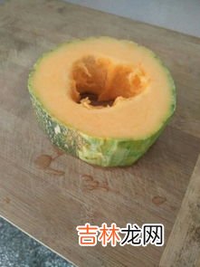 南瓜烂了一点削掉还能吃吗,南瓜坏了去掉坏的部分好的不能吃吗?