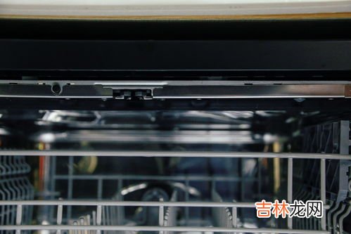 不可翻转干燥可以用洗衣机脱水吗,标识“悬挂晾干”但未标识“不可转笼翻转干燥”的衣服可以甩干么？