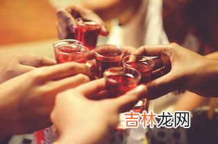 为什么有些人喝酒就会吐,为什么我一喝酒就会吐