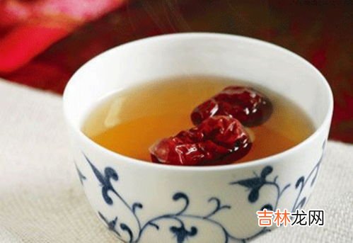 红枣茶喝多了会上火吗,红枣泡水喝是上火的吗