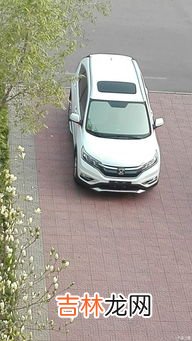 两千公里开车需要多少小时,2000公里需要多少油钱和过路费