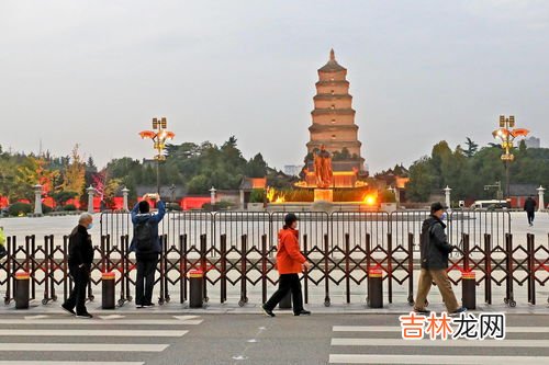 大唐不夜城属于哪个区,西安大唐不夜城在哪里