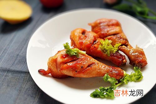 醉鸡的家常菜正宗做法,上海特色菜“醉鸡”，在家怎样做正宗又好吃呢？