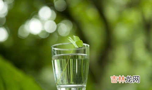 和隔夜茶会损害健康吗,很多人喜欢喝隔夜茶水,长期喝隔夜茶水对身体有哪些坏处?