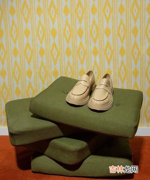 怎么预防脚趾把鞋顶破,我穿鞋总是将大脚趾处顶破 怎么防止呢