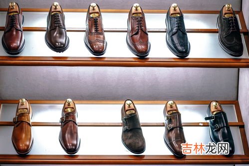 怎么预防脚趾把鞋顶破,我穿鞋总是将大脚趾处顶破 怎么防止呢