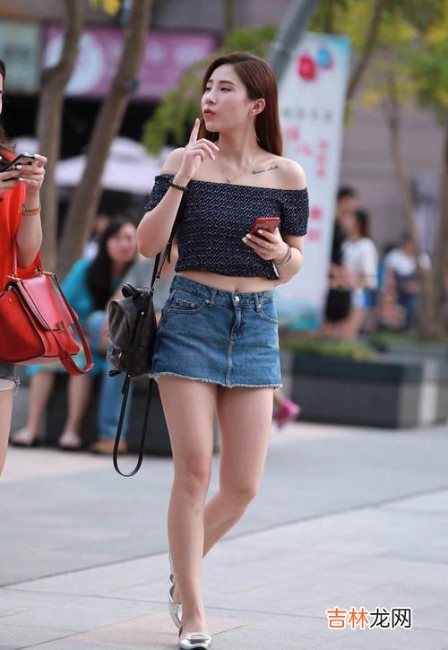 胖妹还可以考虑这几个颜色,胖妹长百褶裙搭配什么上衣