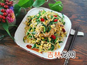 变绿的豆芽还能吃吗,豆芽长绿叶还能吃吗