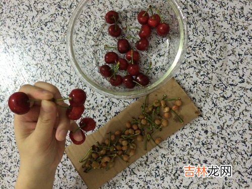 煮熟的樱桃有什么功效,水果之王车厘子能煮着吃吗?
