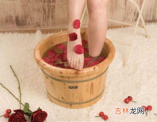 每天泡脚会有什么好处,每天泡脚的功效与作用