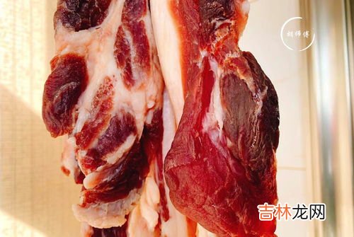 腊肉需要在太阳底下暴晒吗,腊肉放在太阳下还是阴干？
