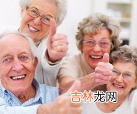 怎样给老人搭配营养,老人的饮食一定要注意营养均衡，老人每天的食物怎么搭配着吃呢？